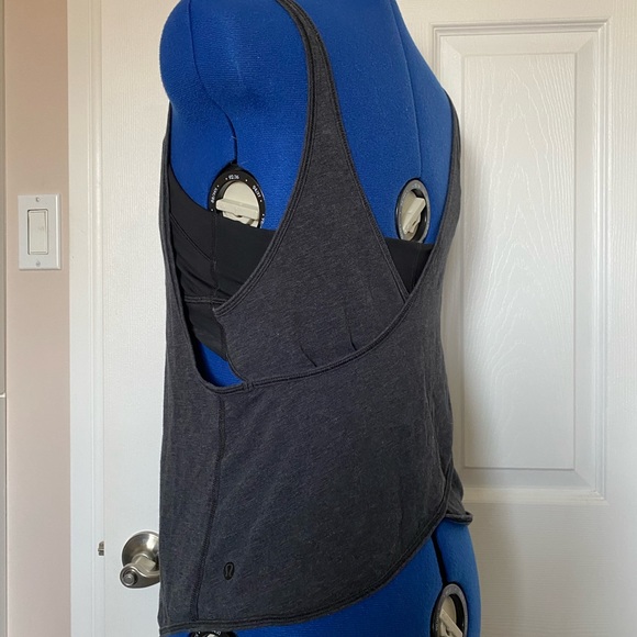 Lululemon Twist & Turn Tank - Picture 11 of 16